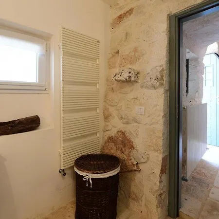 Trulli Cortese Con Piscina Villa