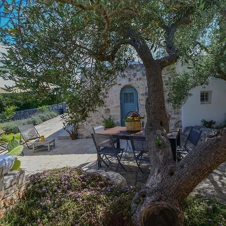 Villa Trulli Cortese Con Piscina *
