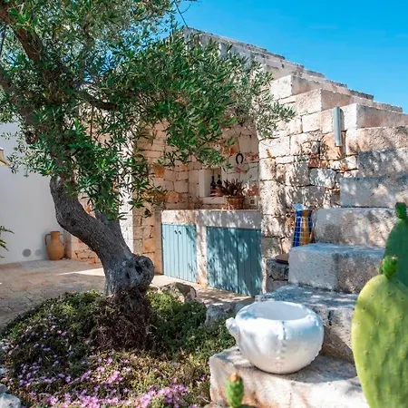 Trulli Cortese Con Piscina * Cisternino